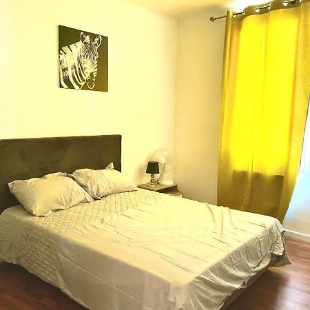 Appartement Quartier Populaire A Perpignan Buitenkant foto