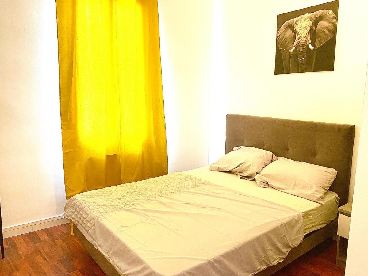 Appartement Quartier Populaire A Perpignan Buitenkant foto
